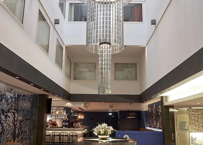 메트로폴 호텔 3*