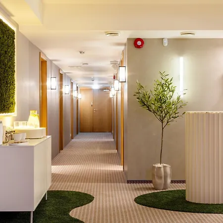 Metropol Hotel