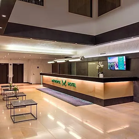 Metropol 3*