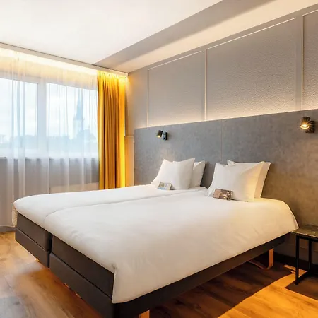فندق Metropol 3*